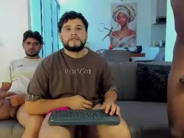 Chaturbate Live Sex Cam of straight__friends