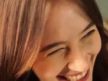 Chaturbate Watch Live Sex Cams of chee_cha