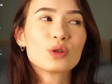 Chaturbate Free Porn Cam of chee_cha