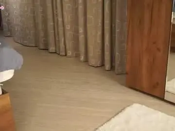 Chaturbate Nude Webcam of chee_cha
