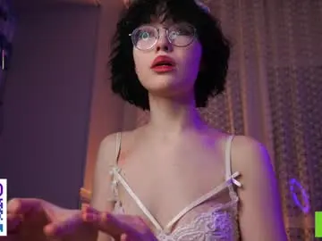 Chaturbate Watch Live Sex Cams of cinacandy