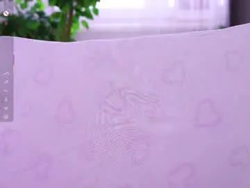 Chaturbate Live Sex Cam of cinacandy