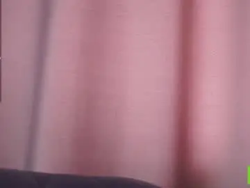 Chaturbate Live Sex Cam of cinacandy