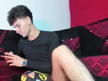 Chaturbate Free Porn Cam of yair2970