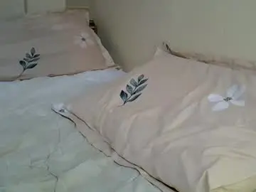 Chaturbate Live Sex Cam of lexy_sky1