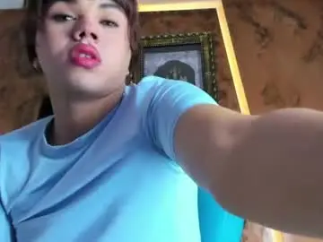 Chaturbate Watch Live Sex Cams of andrea_giraldo_