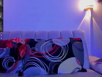 Chaturbate Live Sex Cam of violet_casper_