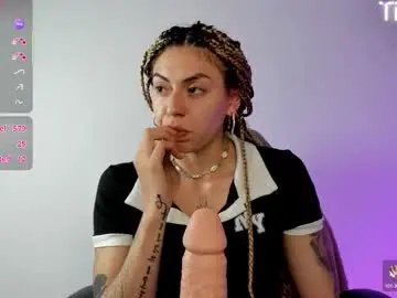 Chaturbate Live Porn of april_dumont