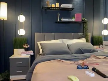 Chaturbate Best live sex cam show of lela_ryan