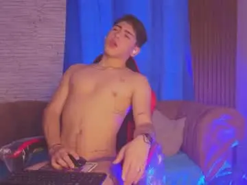 Chaturbate Adult Webcam of josethariaz25
