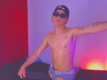 Chaturbate Free Live Porn of josethariaz25