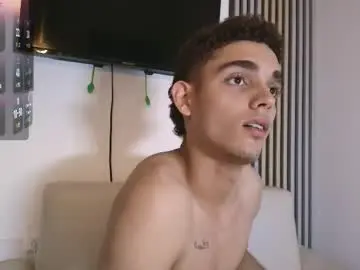 Chaturbate Adult Video Chat of nathan_shimmer