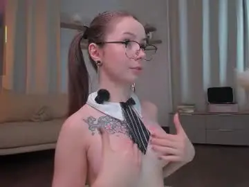 Chaturbate Live Sex Cam of glowhub_