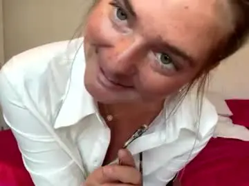 Chaturbate Live Sex Cam of luluxoxo3