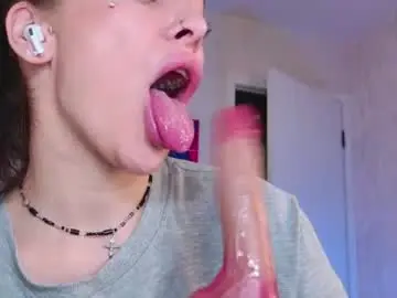 Chaturbate Live Sex Cam of meow_moore