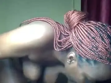 Chaturbate Live Porn of freaky_lyne