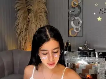 Chaturbate Live Sex Cam of lara_jeean