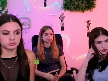 Chaturbate Live Porn of naomi_perl