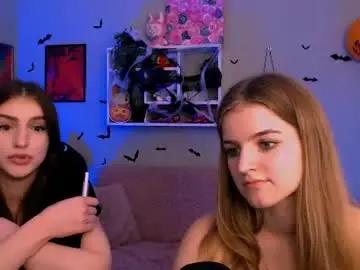 Chaturbate Live Porn of naomi_perl