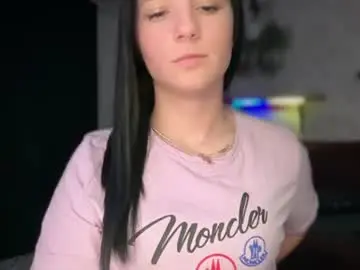 Chaturbate Best live sex cam show of sweetshy99