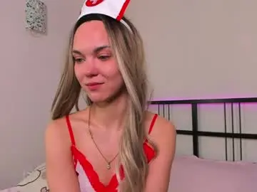 Chaturbate Sex Cam of flora_amber