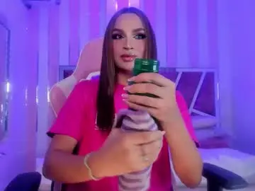 Chaturbate Best live sex cam show of kylievictoria_