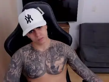 Chaturbate Live Sex Cam of mathew_wolf4