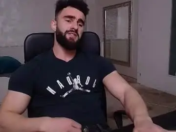Chaturbate Live Sex Cam of micahlane