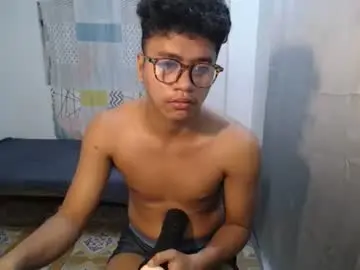 Chaturbate Adult Webcam of naughtyhot_star19