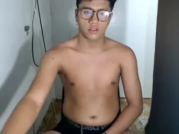 Chaturbate Watch Live Sex Cams of naughtyhot_star19