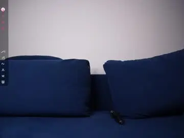 Chaturbate Live Sex Cam of zara_shine