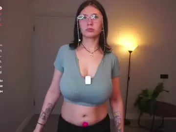 Chaturbate Nude Webcam of zara_shine