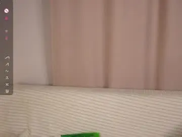 Chaturbate Sex Chat of zara_shine