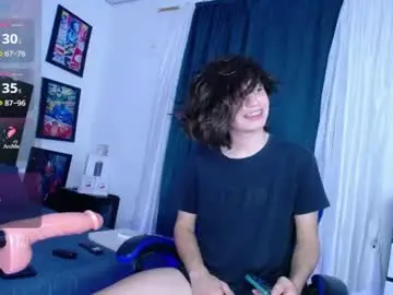 Chaturbate Live Sex Cam of andyboy_19