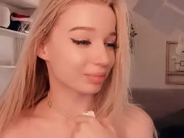 Chaturbate Live Porn of shiningdawn