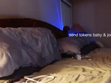 Chaturbate Watch Live Sex Cams of hottiewithabody101