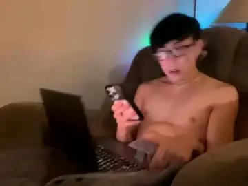 Chaturbate Live Sex Cam of hottiewithabody101