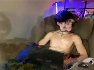 Chaturbate Watch Live Sex Cams of hottiewithabody101
