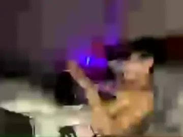 Chaturbate Sex Chat of hottiewithabody101