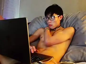 Chaturbate Nude Webcam of hottiewithabody101