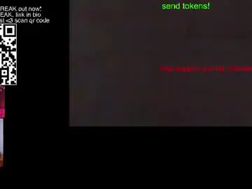 Chaturbate Live Sex Cam of hottiewithabody101