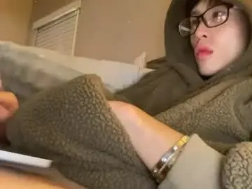 Chaturbate Watch Live Sex Cams of hottiewithabody101
