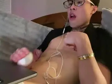 Chaturbate Free Porn Cam of hottiewithabody101