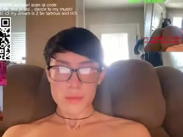 Chaturbate Watch Live Sex Cams of hottiewithabody101