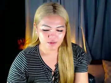 Chaturbate Adult Video Chat of venus_colly