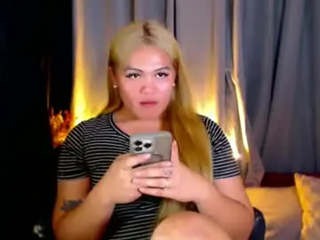 Chaturbate Live Sex Cam of venus_colly
