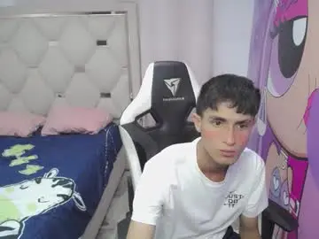 Chaturbate Best live sex cam show of akyra_latin