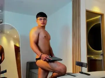 Chaturbate Adult Webcams of lucadior