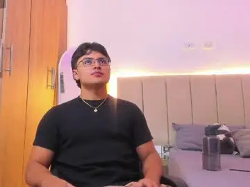 Chaturbate Live Porn of lucadior