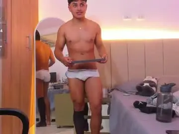 Chaturbate Live Sex Cam of lucadior